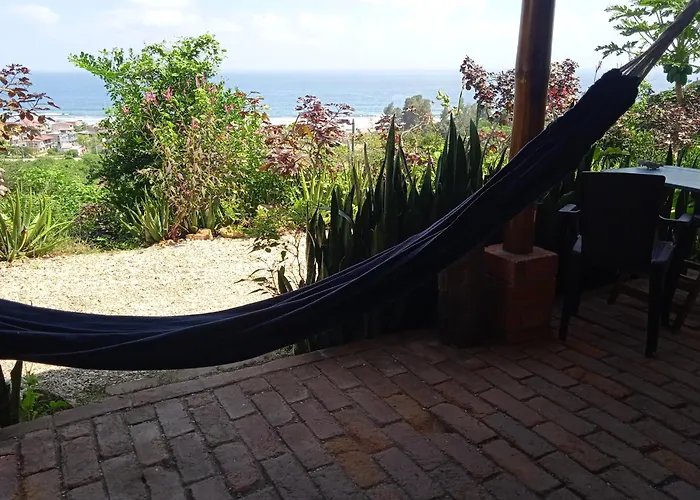 Punto Verde Ecological House