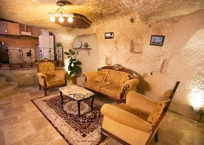 Kamelya Cave (Adults Only)