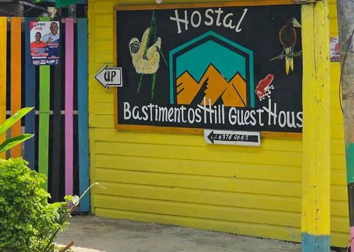 Bastimentos Hill Guest House
