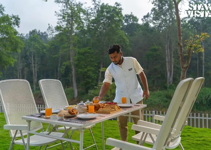 Villa: Stayvista At Mudra Manor 4Br - Coffee Estate Comp Breakfast Big Heated Pool