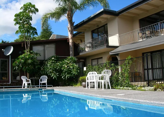 Motel: Waterfalls Estate - Motel & Campground