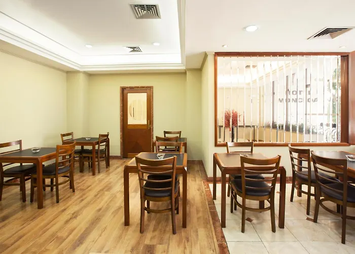 Hotel céntrico: Hotel Moncloa