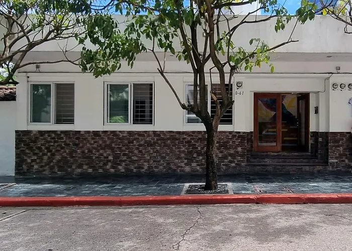 Central Hostel Reforma