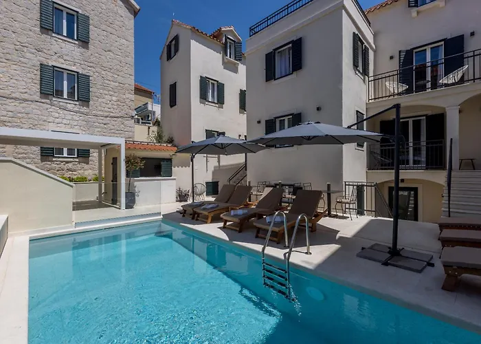 Hotels With Four Stars Sperone