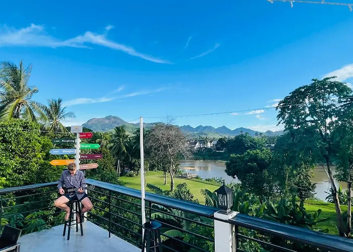 Meet Sunset Hostel Luangprabang