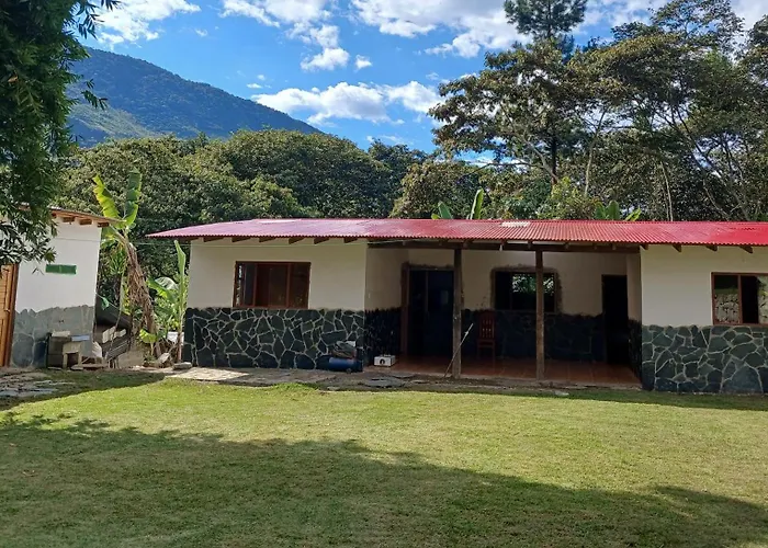 Lia B&B Lucmabamba