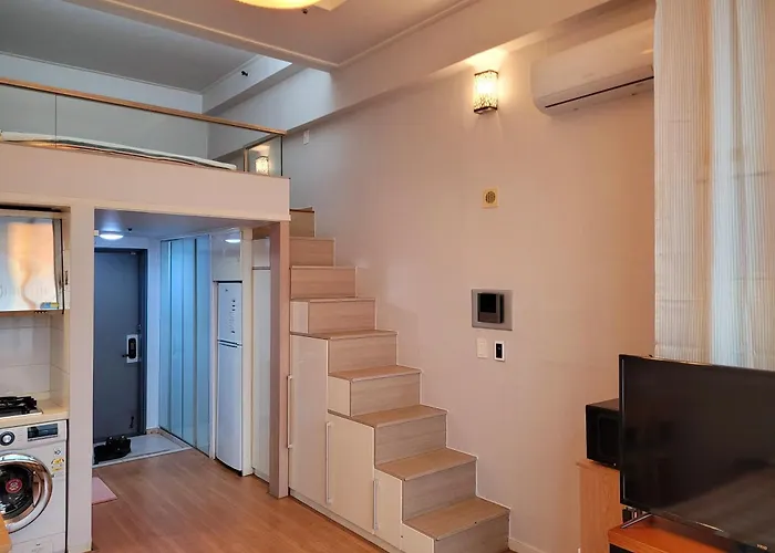 Travel House