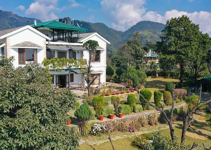 Bungalow rentals Extraordinary 6-Bedroom Bungalow In Barlowganj, Mussoorie