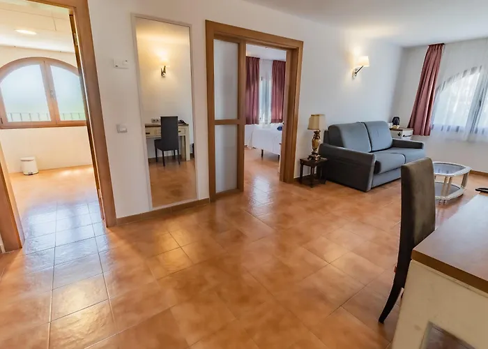 Paloma Blanca Boutique Hotel