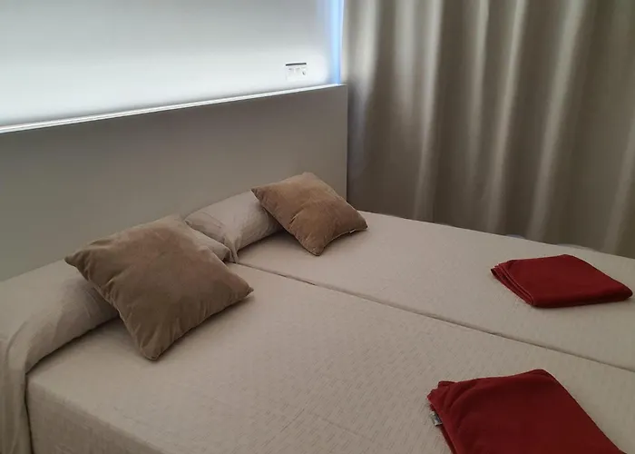Hotel cerca del colegio: Albergue O Pedrón