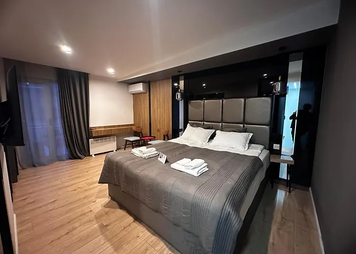 Garden Lounge Hotel