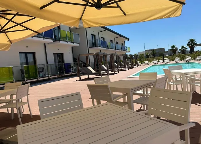 Hotel Con Piscina Mosaico