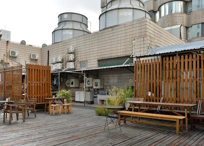 Shanghai Blue Mountain Bund Youth Hostel