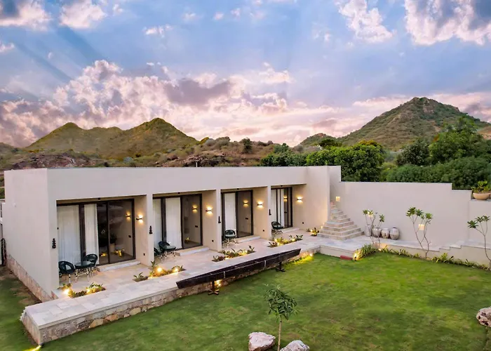 Villa: Saffronstays Villa Rohi