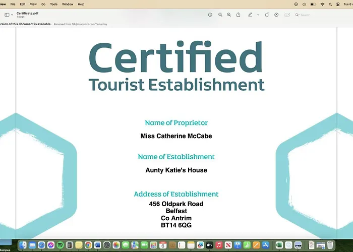 Aunty Katie'S House, Ni Tourist Board Certified & Located On The Main Oldpark Road To Belfast, With Free Continental Breakfast & Free Ultra Fast Sky Internet, Free Sky Sports & Free Sky Cinema, Self-Check In After 10Pm Gmt