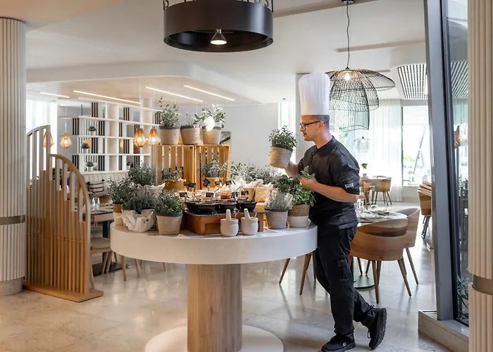 Valamar Lacroma Hotel