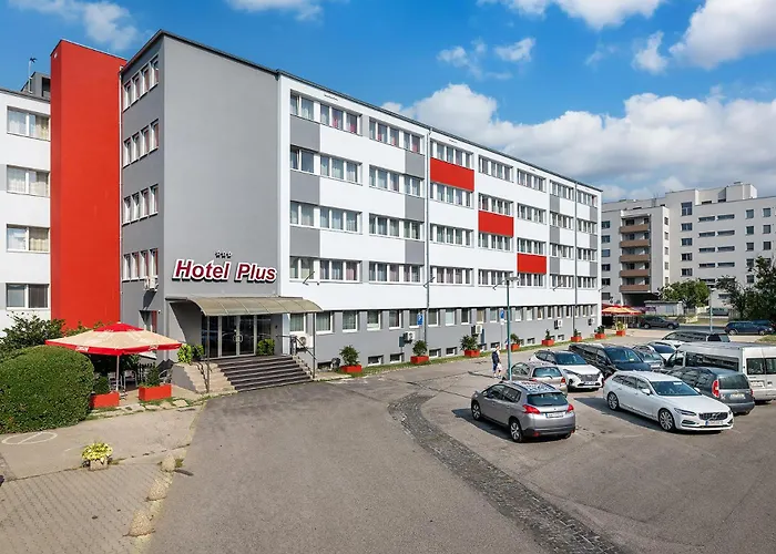 Hotel Plus