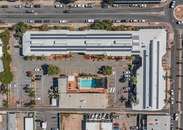 Hotel near College: Diplomat Hotel Alice Springs