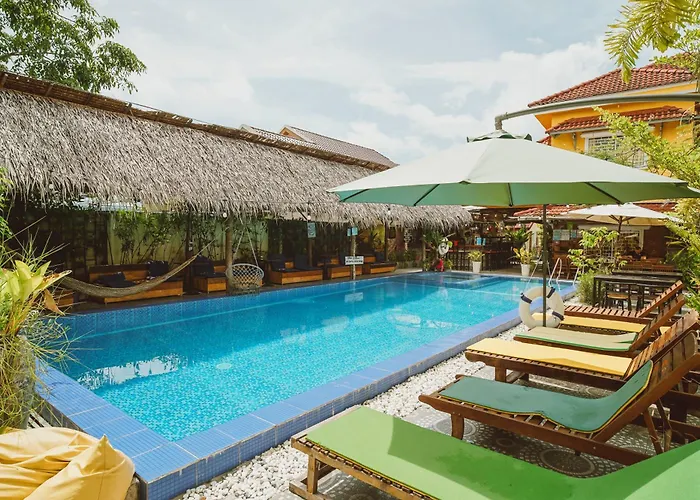 Yellow Star Hostel