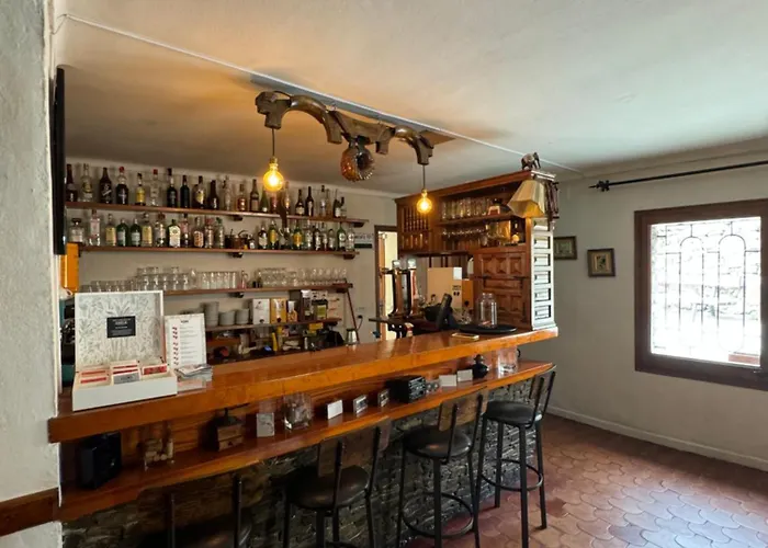 L Esquella Restaurante Hostal