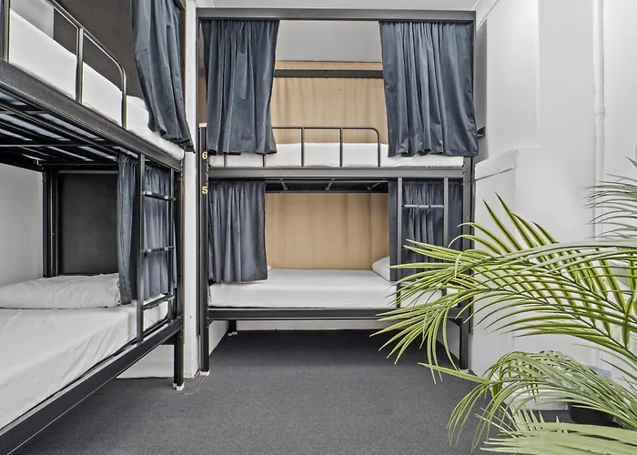 Azzuro Pod Hotel - Potts Point