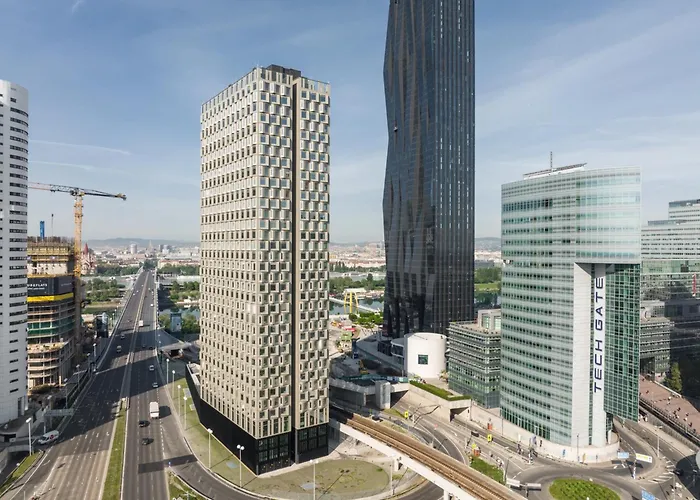Ferienvermietung: District Living