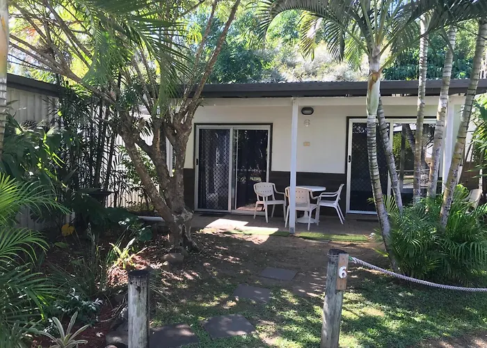 Ping pong hotels Bush Village Holiday Cabins