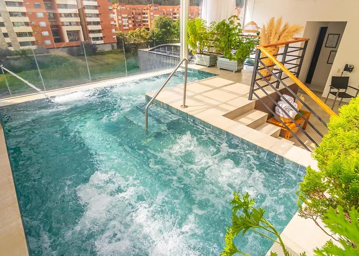 Hotel Jacuzzi: Biohotel Organic Suites Bogotá