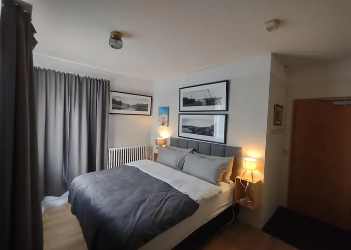 Hotel: Snorri'S Guesthouse