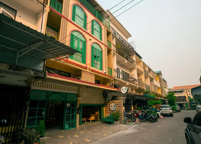 B&B only: Si Phum Heritage Boutique, Chiang Mai