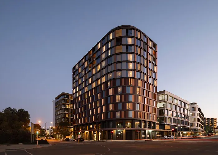 Family Hotel: Courtyard By Marriott Perth Murdoch