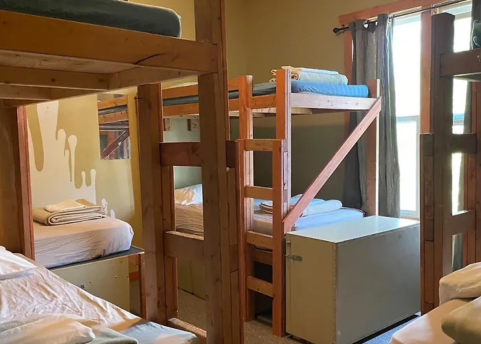 Mountain Shadow Hostel