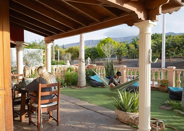 Duque Nest Hostel