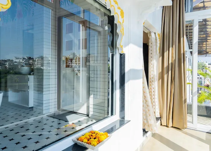 Dog friendly hotels Natural Lake View