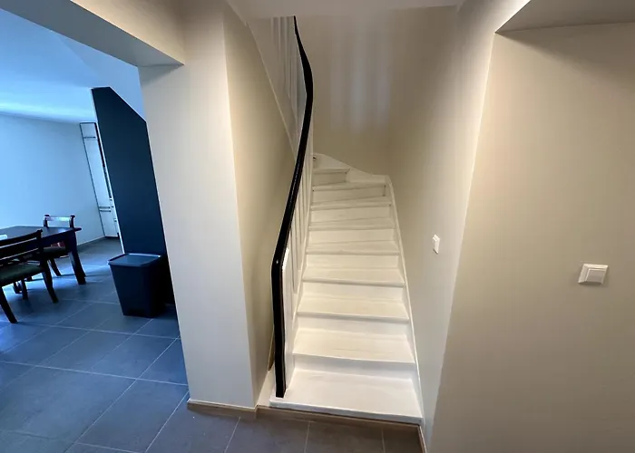 Helfant Luxembourg Deluxe Double Room 4