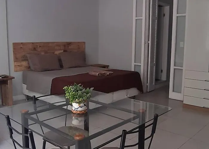 Apartment: Apartamento Com 4 Suites A 100M Da Praia Copacabana