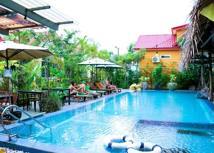 Yellow Star Hostel