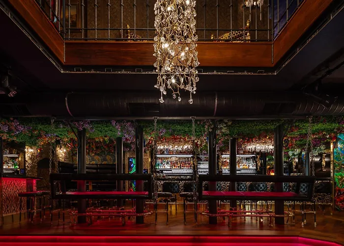 Familiehotel: Hotel U Zlateho Stromu Prague By Bhg