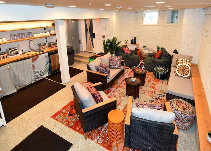 Caravan Hostel Dc