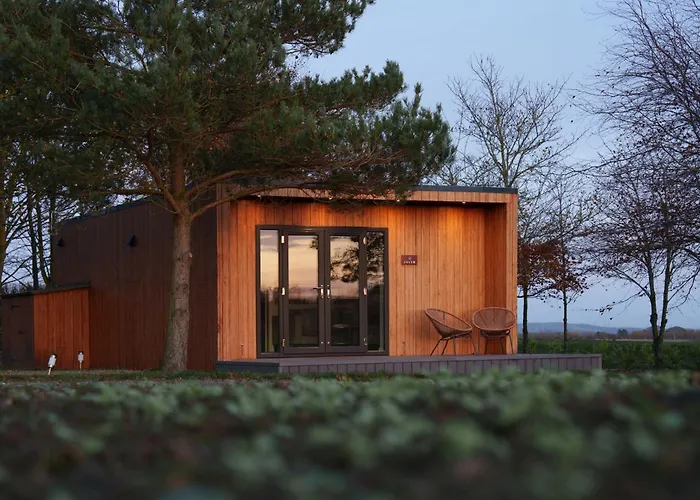 Vallum Cabins