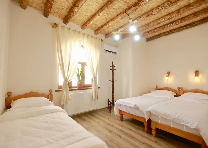 Sarrof Guest House