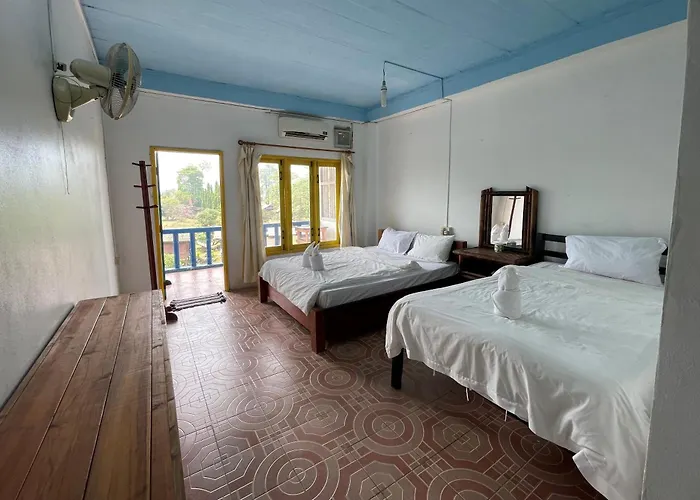 Blue Sunset Hostel