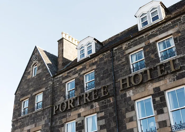 3 star hotel: The Portree Hotel