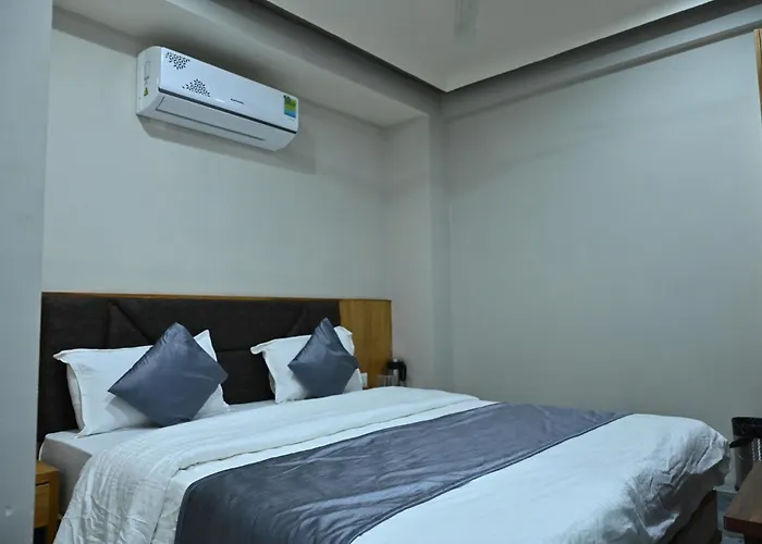 Pet Friendly hotel: Hotel Sury Villa