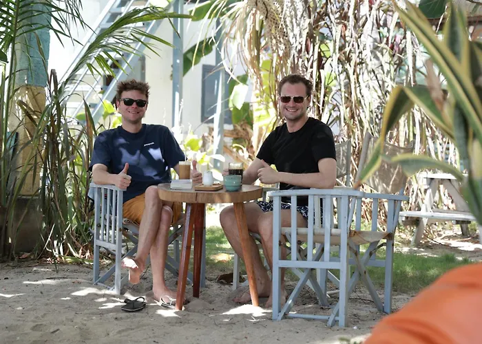Eva Hut Mui Ne Beach Hostel