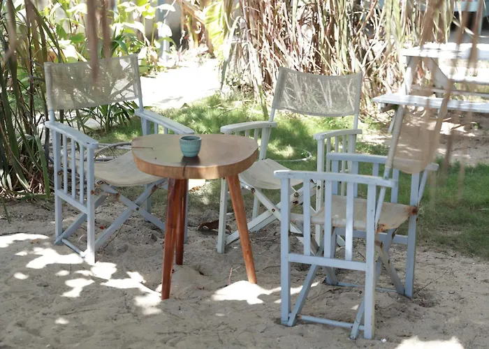 Eva Hut Mui Ne Beach Hostel