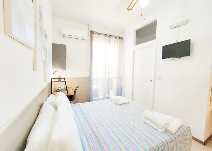 Hotel Ping Pong: Aurora Guest House- Dimore Bolognesi