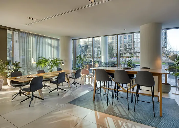 PREMIER SUITES PLUS