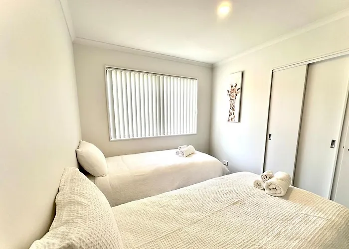 Cozy 2Br - 15Min From Airport