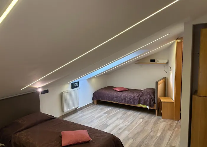 Fedrig Hostel Rooms Apartment For 10